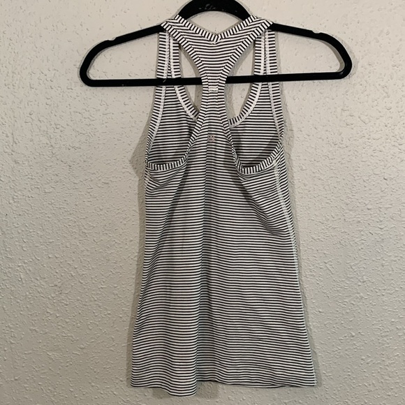 Lululemon Cool Racerback Black & White Stripe Tank.   Size 4 - Picture 2 of 8